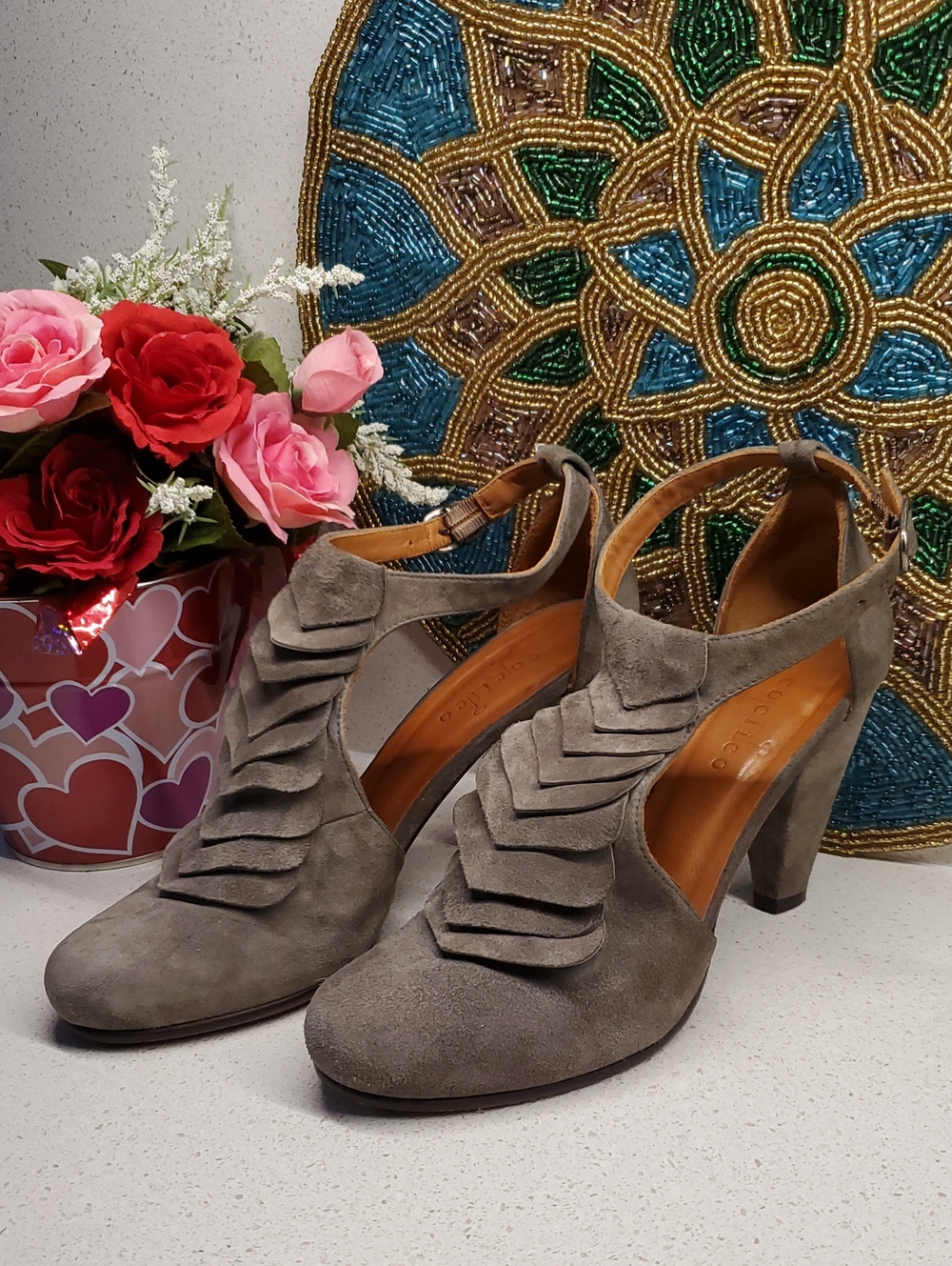 COCLICO OMINA Ankle Strap Olive Green Suede Leather Heels (sz 6.5)